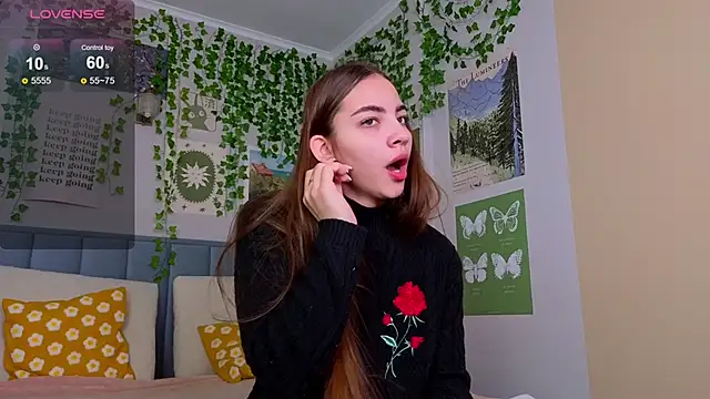 Ashley Pierce online show from October 14, 4:48 am