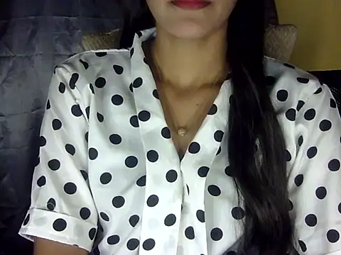 zara Khan0 online show from October 12, 1:46 pm