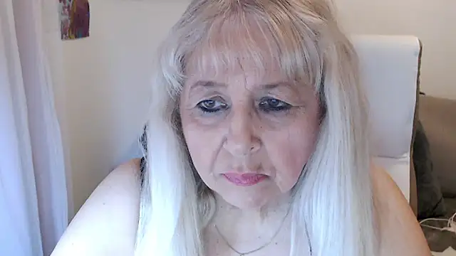 SusiLifeXXX online show from October 19, 10:01 pm