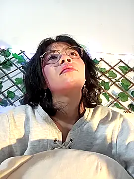 dolliette24 online show from March 31, 4:23 am