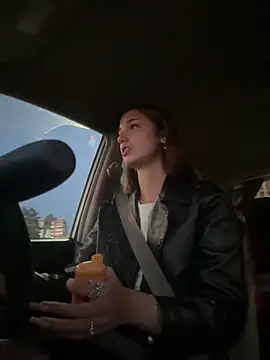 DollyTall online show from September 11, 1:55 pm