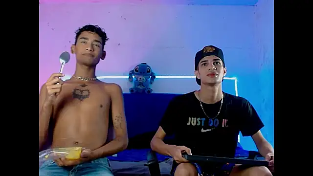 gabo hotboy online show from April 17, 5:42 am