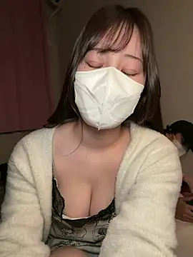 MOEMOE-Q online show from April 16, 6:07 pm