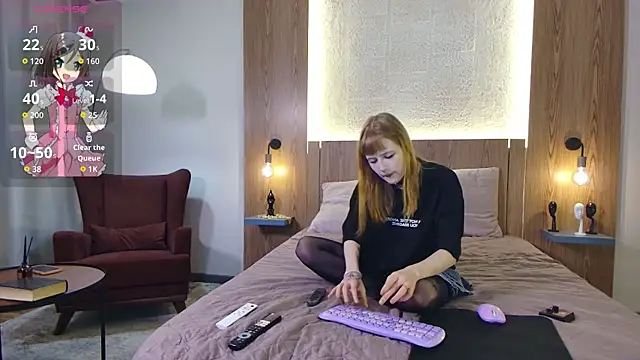 MilkMeSoftly online show from November 16, 8:38 am