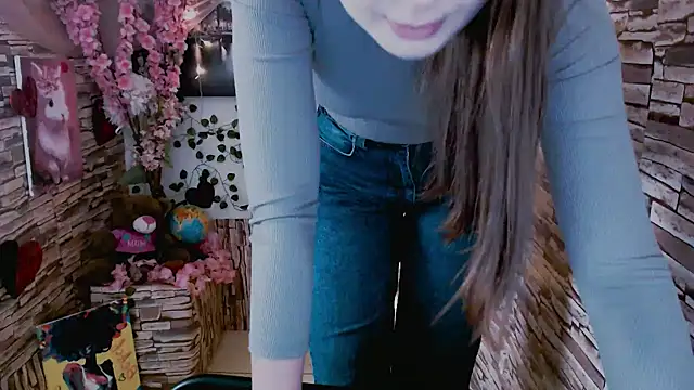 Amanda Bright  online show from October 3, 6:29 am