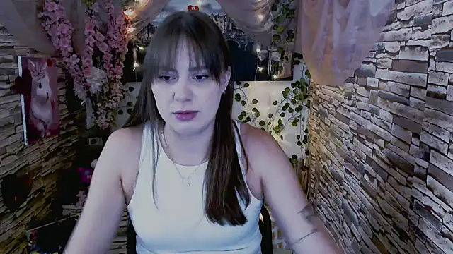 Amanda Bright  online show from September 17, 7:06 am