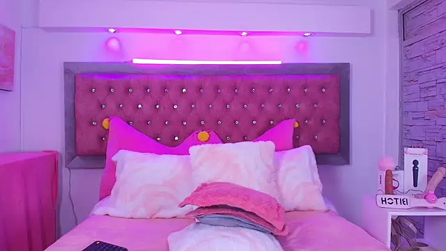 Bonn Glow online show from September 27, 5:03 am