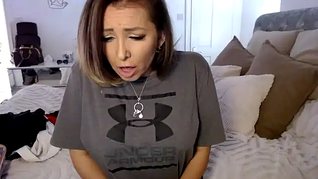 AngeleyesUK online show from April 29, 10:59 pm