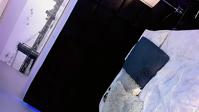 Valeria Rouss online show from September 21, 1:32 pm