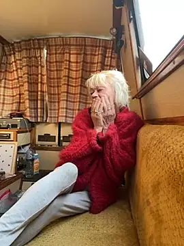 ladyboatlady online show from October 2, 7:13 am