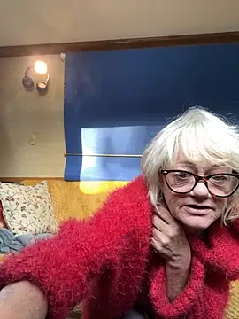 ladyboatlady online show from September 22, 7:07 am