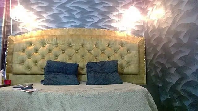 AvaNahomix online show from October 2, 11:59 am