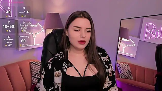 AliceLiador online show from February 15, 7:33 am