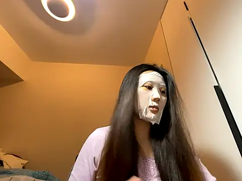 xena0501 online show from December 18, 4:56 pm