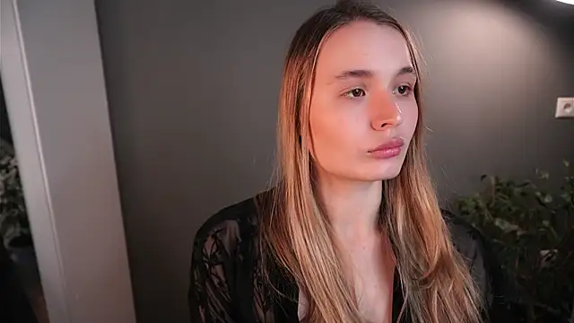 lisa schiele online show from November 26, 8:21 pm