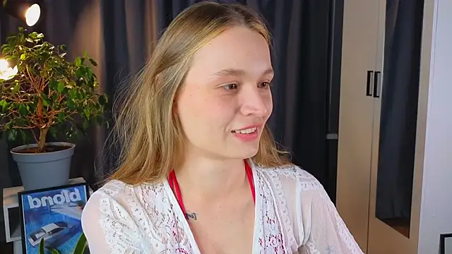 lisa schiele online show from September 24, 8:19 pm