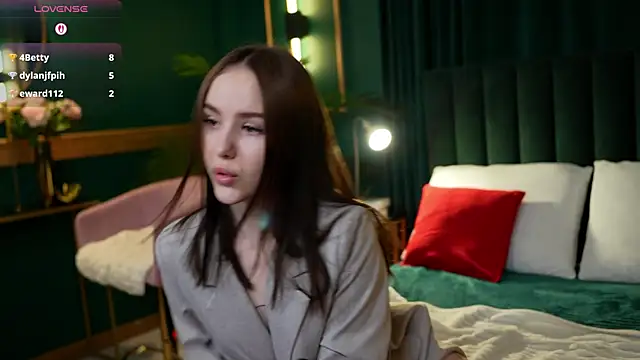 MarySparkle online show from April 6, 4:46 am