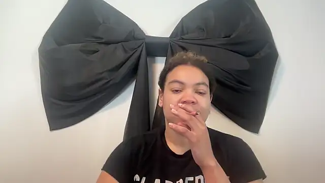 zahrabliss online show from October 18, 4:43 pm