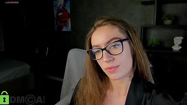 Agnes Wells online show from October 25, 9:28 am