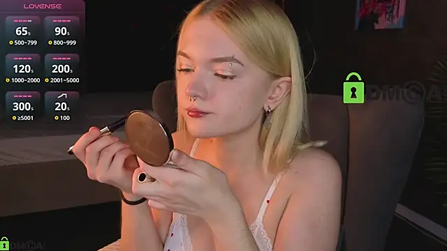 Carrie Foster online show from April 13, 3:24 pm