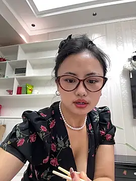 wen521 online show from October 18, 7:33 am