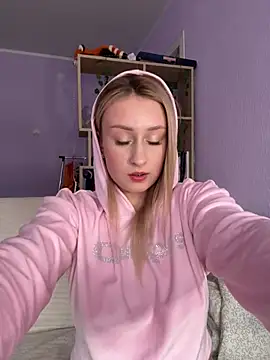 KassandraTress online show from March 12, 4:09 pm