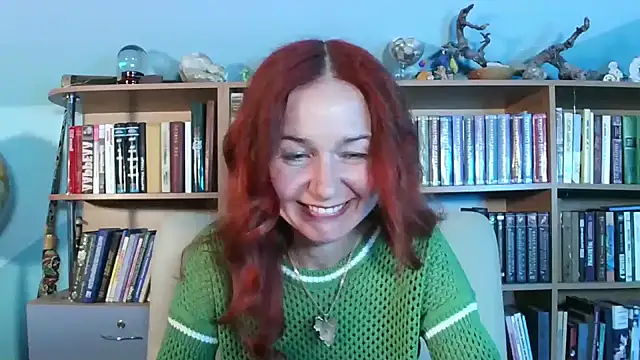 Foxilady357 online show from April 15, 1:33 pm