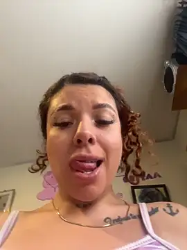 haally-mll online show from March 17, 6:56 pm