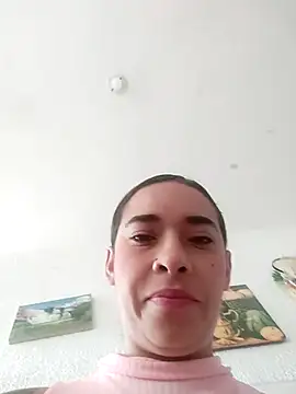 Valenn fernandez online show from April 16, 2:39 pm