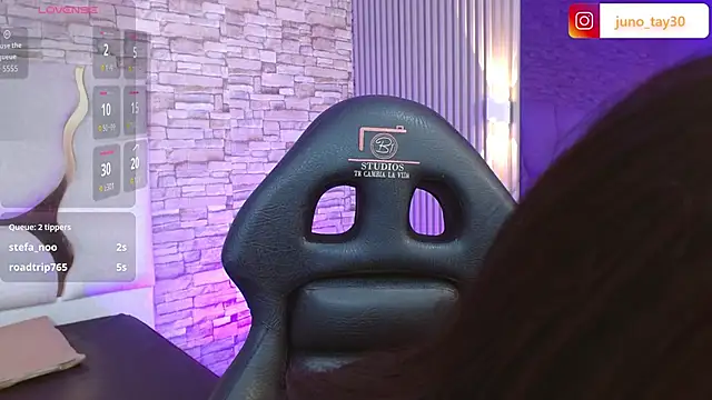 juno tay online show from October 3, 7:30 pm