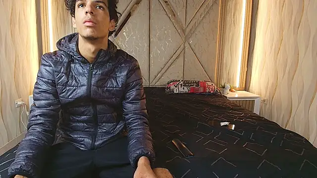 Hotcouple 222 online show from April 4, 7:18 am