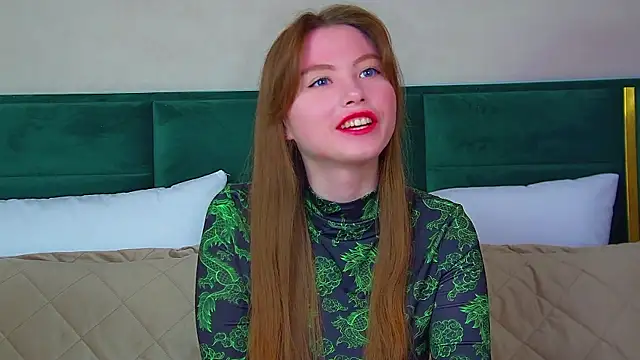 KeiraAsti online show from September 15, 6:04 pm