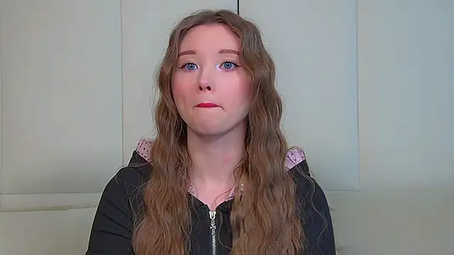 KeiraAsti online show from May 28, 6:17 pm