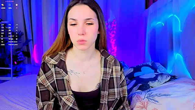 -CindyLou online show from October 19, 8:44 pm