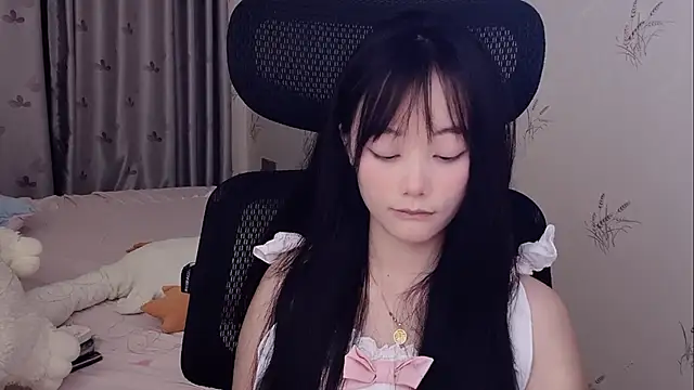puppy-999 online show from June 3, 1:34 pm