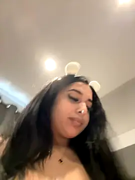 LilMisIndianx online show from October 8, 8:18 am