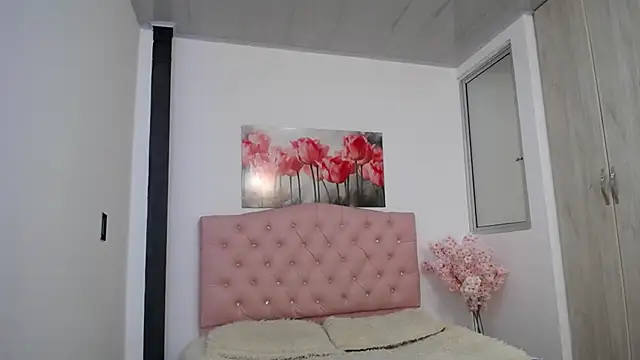 pinky f00x online show from September 19, 12:31 am