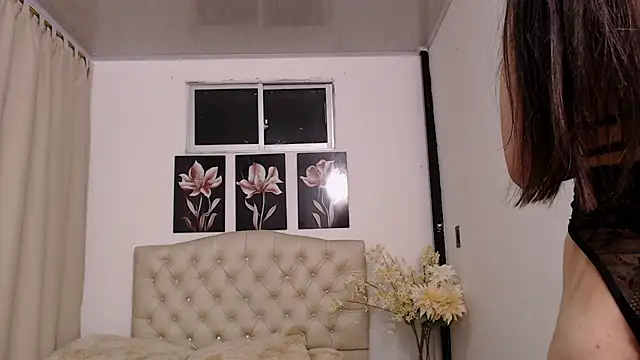 pinky f00x online show from September 27, 2:30 am