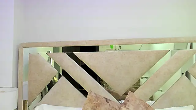 ximena vasquez8 online show from December 19, 4:16 am