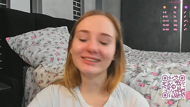 ElvinaRose online show from September 16, 3:47 am