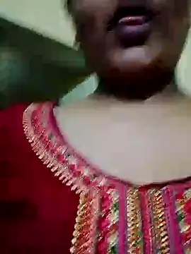 Cute Amiya online show from November 11, 4:04 pm