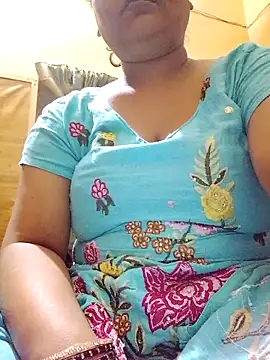 Cute Amiya online show from November 24, 8:00 pm