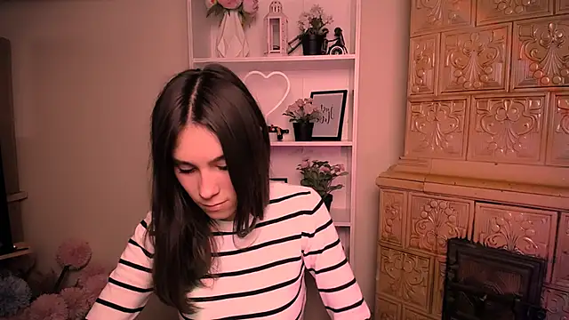 RosaRay  online show from March 27, 7:54 am