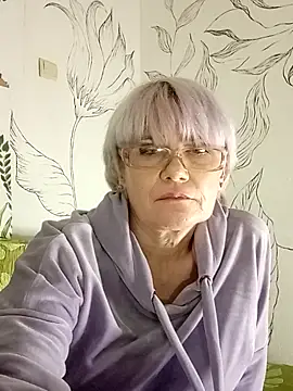 Catty Lady online show from December 18, 9:52 pm