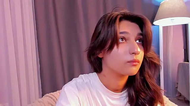 Elfy Rare  online show from October 1, 2:55 pm