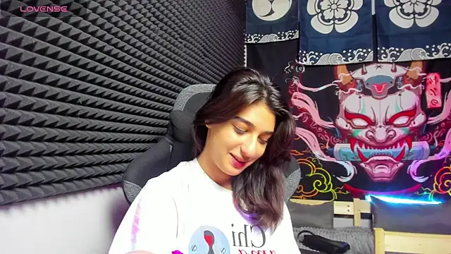 Elfy Rare  online show from October 27, 3:29 pm