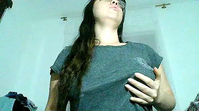 lareinalareinadelanal online show from October 7, 12:20 pm