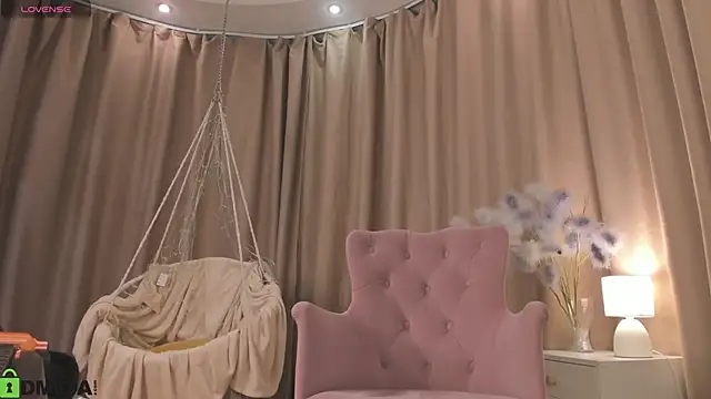 Naomi   Rias online show from October 14, 12:46 am