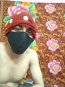 Seducing couple online show from February 2, 9:41 am