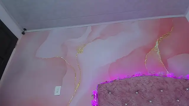 violet taylor  online show from November 20, 2:12 am